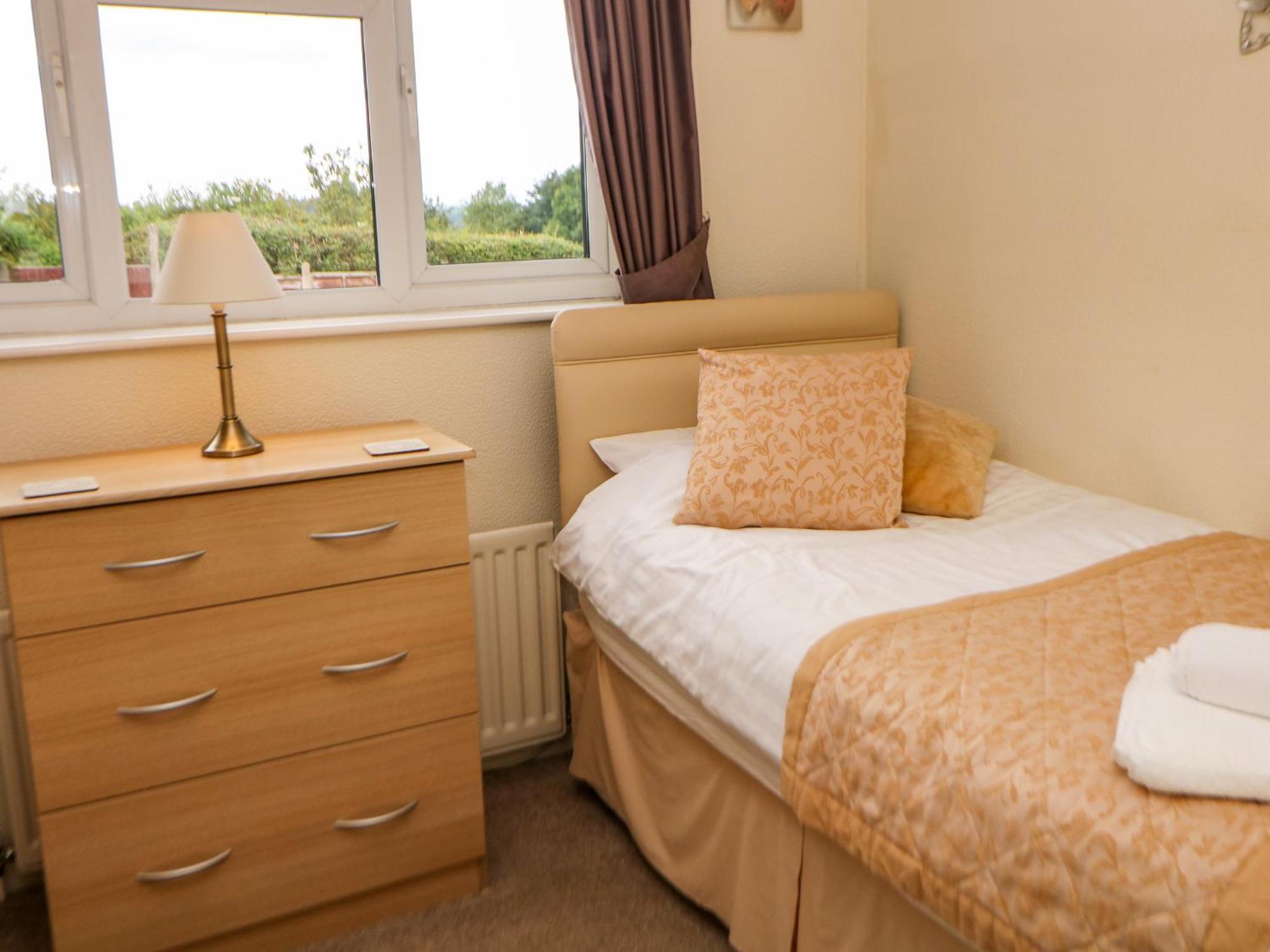 Basford View Villa Cheddleton Luaran gambar