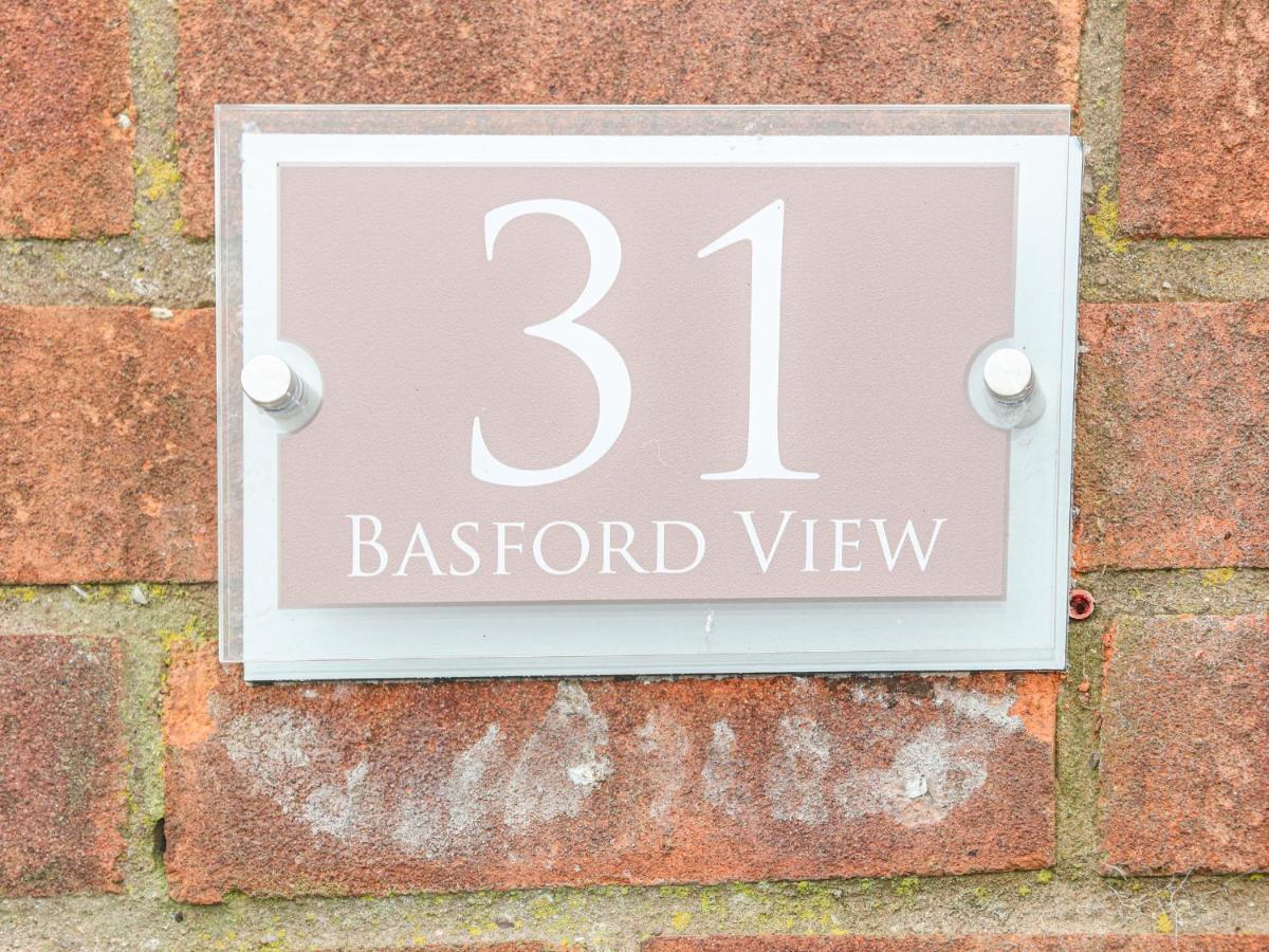 Basford View Villa Cheddleton Luaran gambar